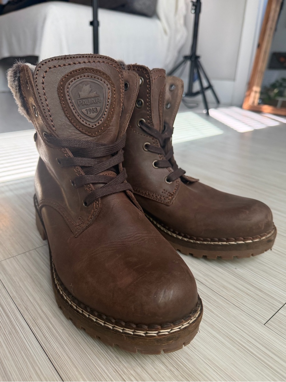Women’s PAJAR Waterproof Brown Leather Fur-Lined Boots Size 39 – Like New